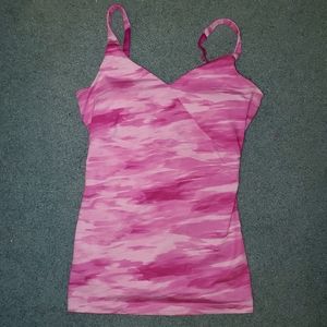 🌠3/$12 or FREE🌠 Pink camo Under Armour tank